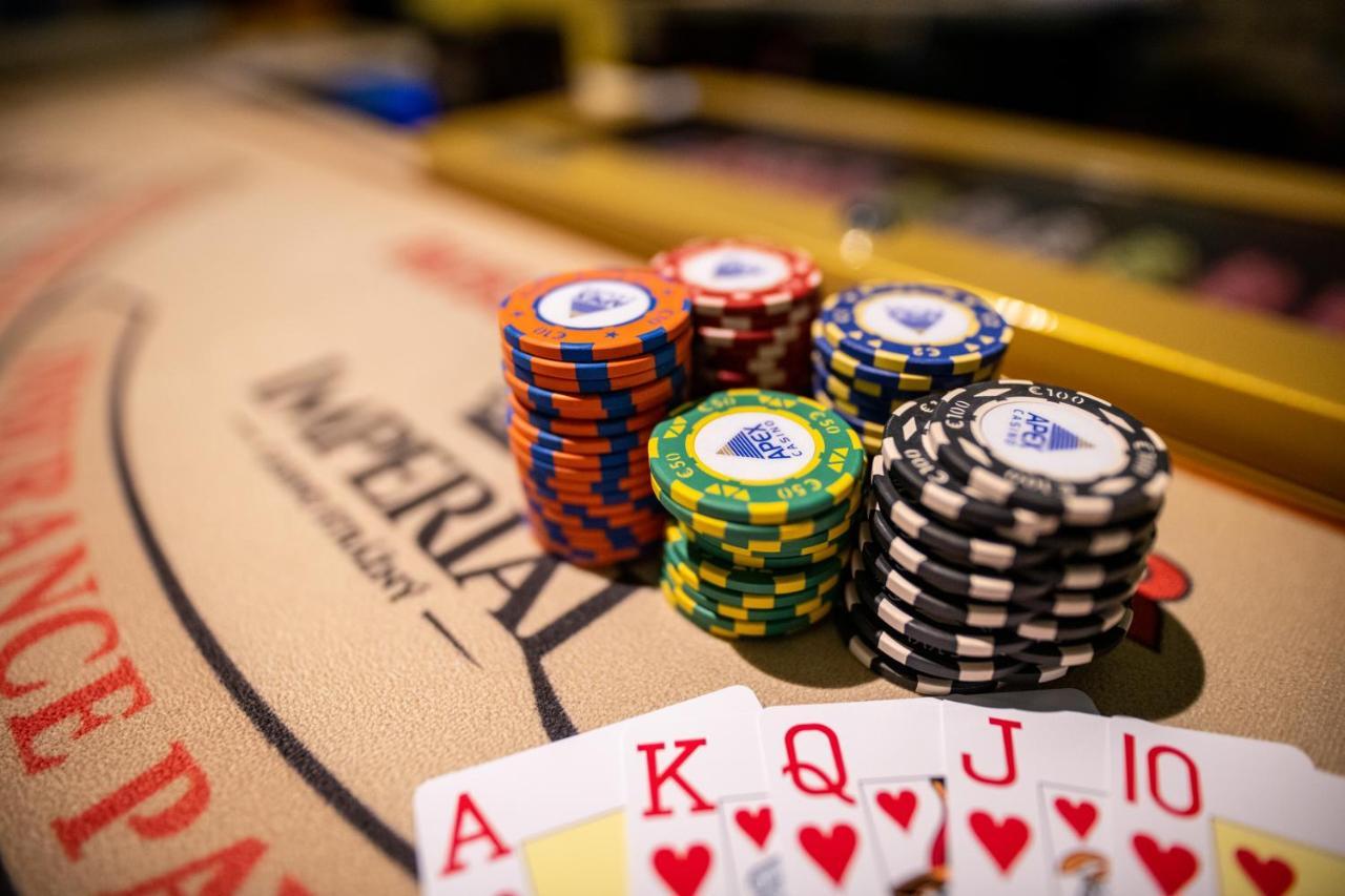 Imperial Casino Strazny Hotel Экстерьер фото